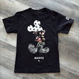 Disney Neff Mickey Mouse Black  T-Shirt sz s